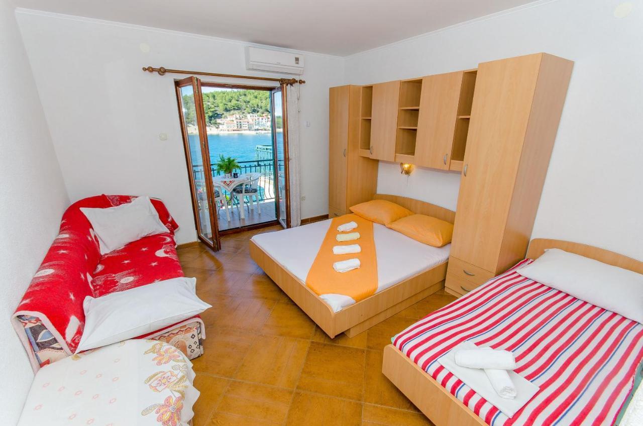 Apartments Moloco Дрвеник Екстериор снимка