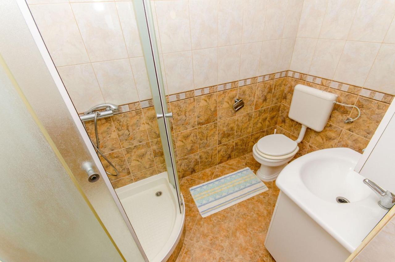 Apartments Moloco Дрвеник Екстериор снимка