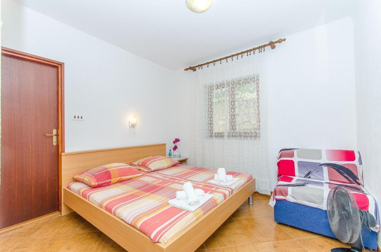 Apartments Moloco Дрвеник Екстериор снимка