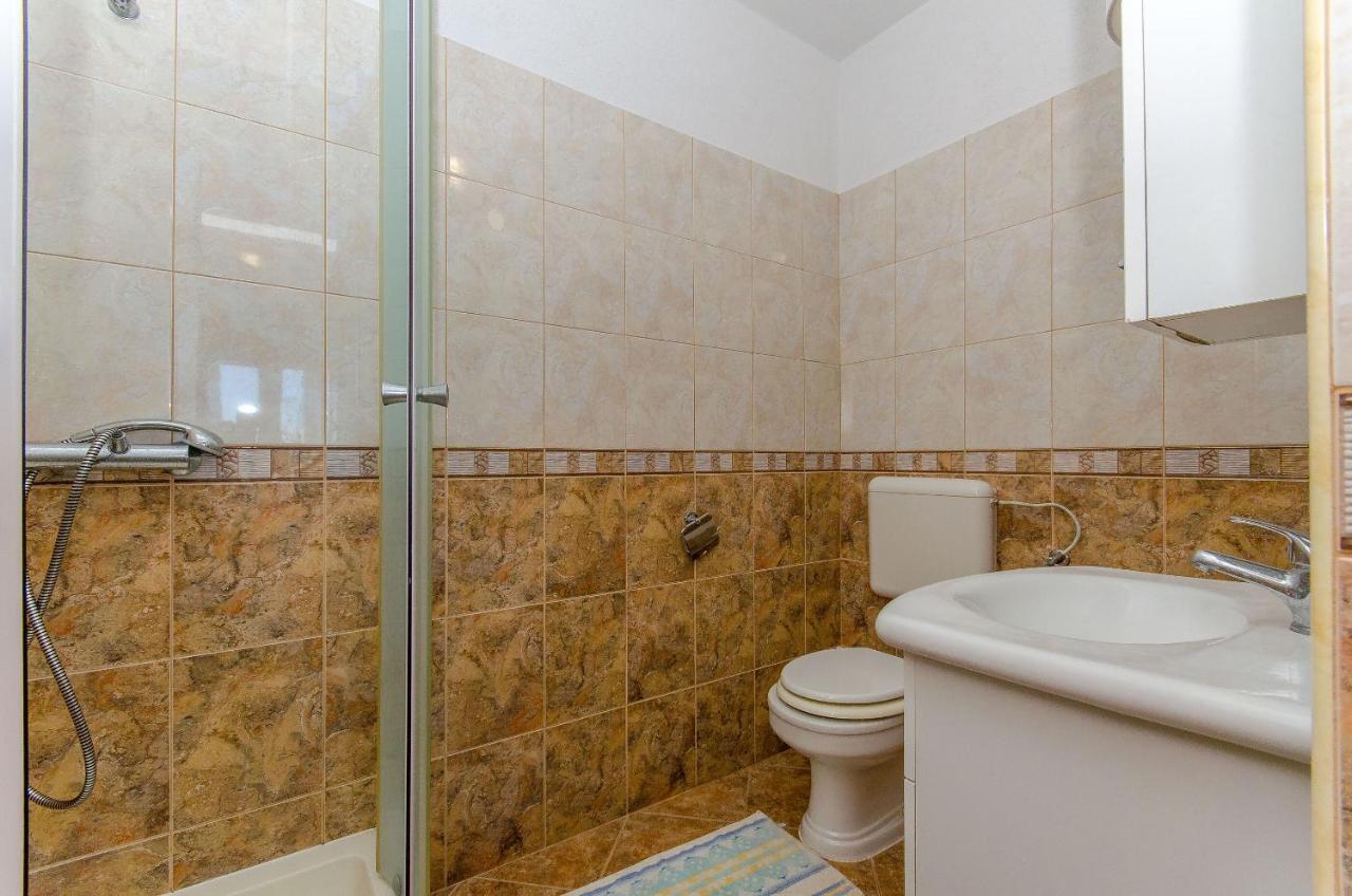 Apartments Moloco Дрвеник Екстериор снимка